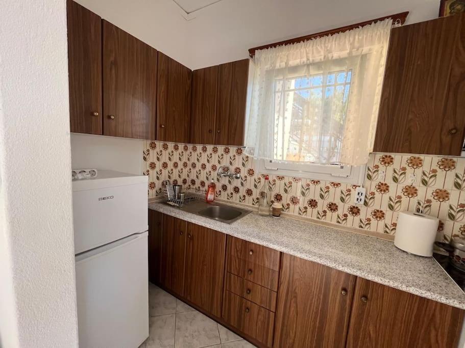 Studio Apartment In Неа-Карвали Экстерьер фото